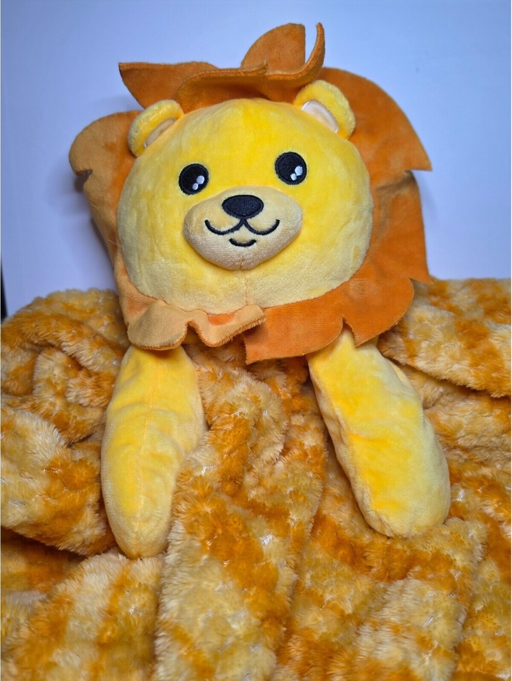 Heavenly Sent Oversized Yellow Lion Baby Security Blanket Plush 30x30